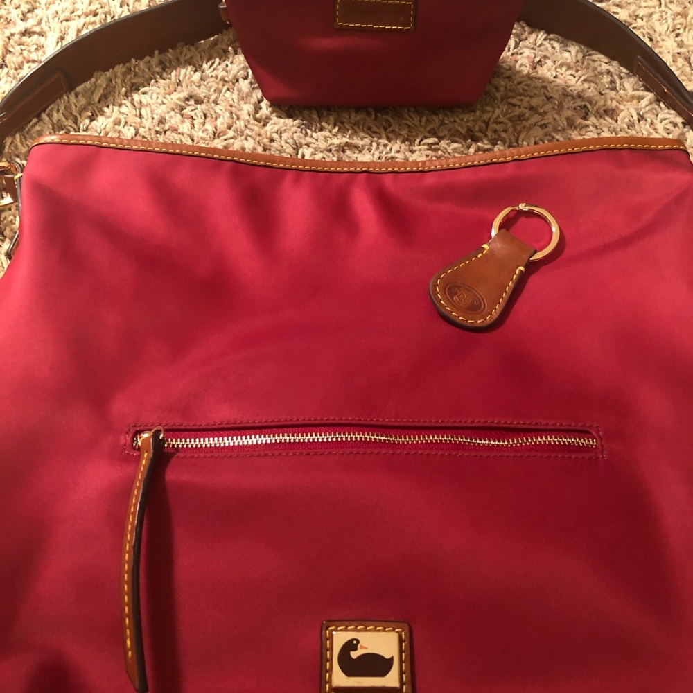 Hobo handbag